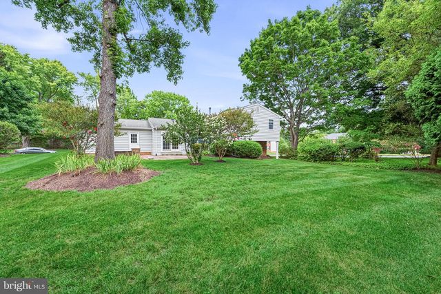 1432 FILENE CT, Vienna, VA 22182