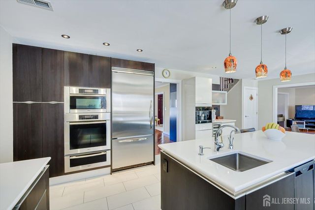 37 Jernee Drive, East Brunswick, NJ 08816
