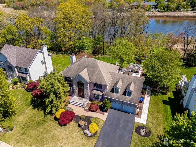 37 Jernee Drive, East Brunswick, NJ 08816