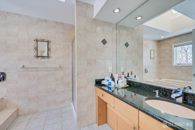 37 Jernee Drive, East Brunswick, NJ 08816