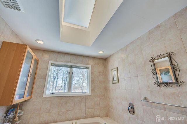 37 Jernee Drive, East Brunswick, NJ 08816