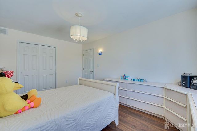 37 Jernee Drive, East Brunswick, NJ 08816