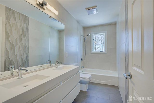 37 Jernee Drive, East Brunswick, NJ 08816