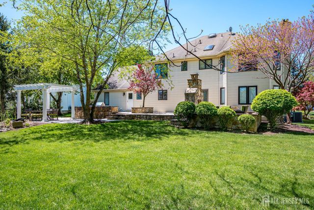37 Jernee Drive, East Brunswick, NJ 08816