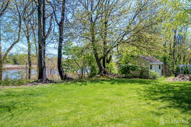 37 Jernee Drive, East Brunswick, NJ 08816