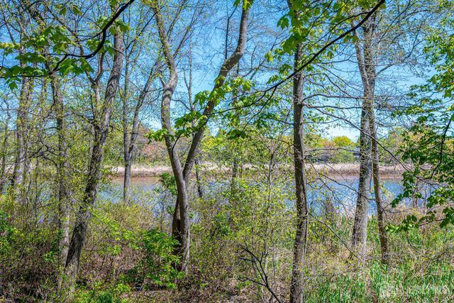 37 Jernee Drive, East Brunswick, NJ 08816