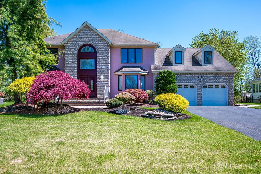 37 Jernee Drive, East Brunswick, NJ 08816