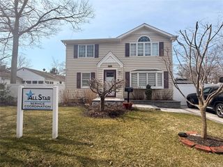 68 Fuller Avenue, Islip, NY 11751