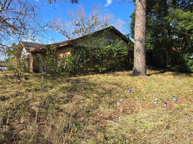 5655 Winding Creek Way, Houston, TX 77017