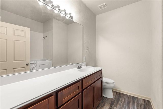 162 W Heritage Mill Circle, Tomball, TX 77375