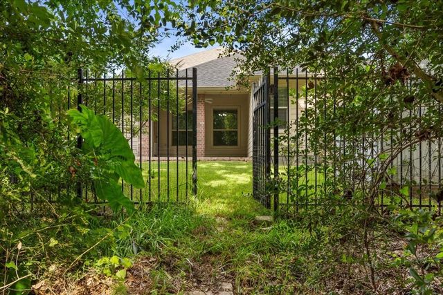 162 W Heritage Mill Circle, Tomball, TX 77375
