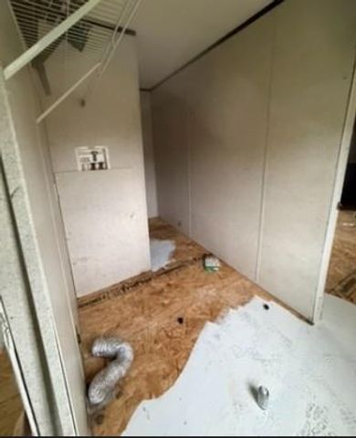 8356 Bennett Road W, Grand Bay, AL 36541