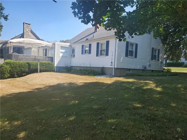 139 Coggeshall Avenue, Newport, RI 02840
