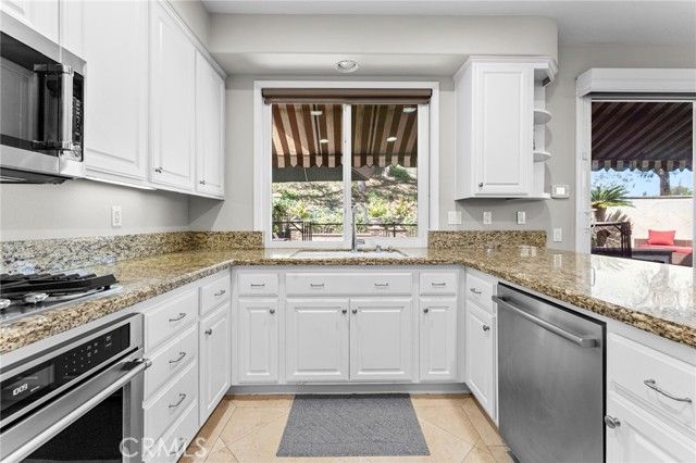 919 S Silver Star, Anaheim, CA 92808