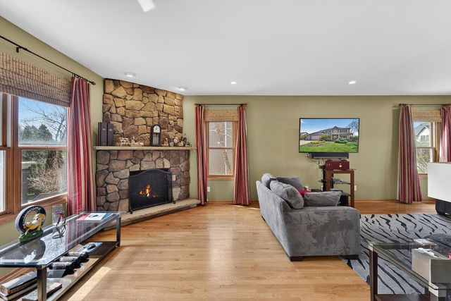1375 110TH STREET, Pleasant Prairie, WI 53158