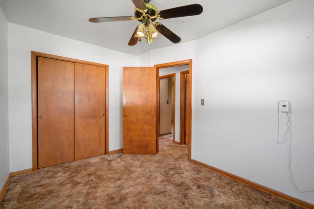 11708 W Bobolink AVENUE, Milwaukee, WI 53225