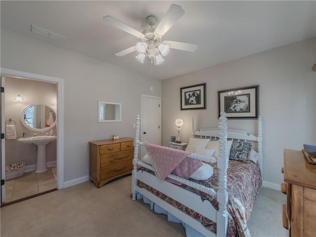 410 Caldwell Lane, Hoschton, GA 30548