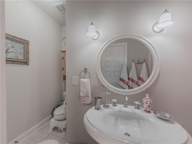 410 Caldwell Lane, Hoschton, GA 30548