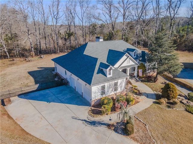 410 Caldwell Lane, Hoschton, GA 30548
