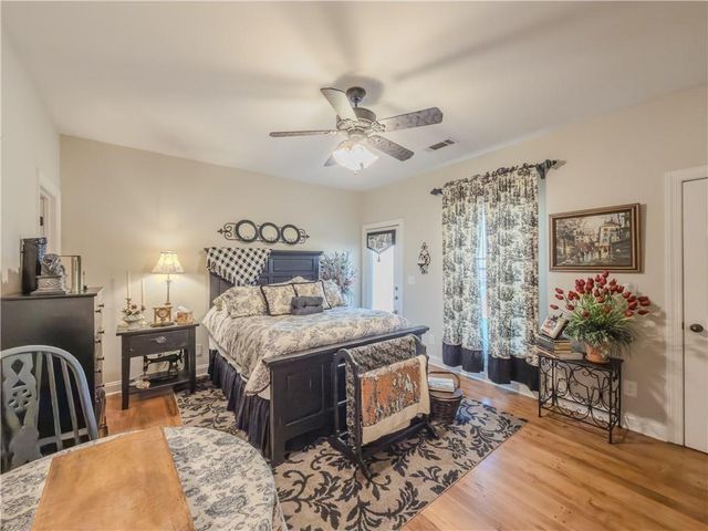 410 Caldwell Lane, Hoschton, GA 30548