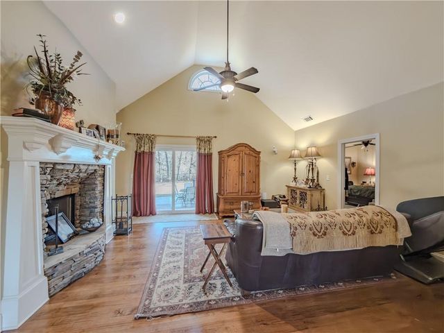 410 Caldwell Lane, Hoschton, GA 30548