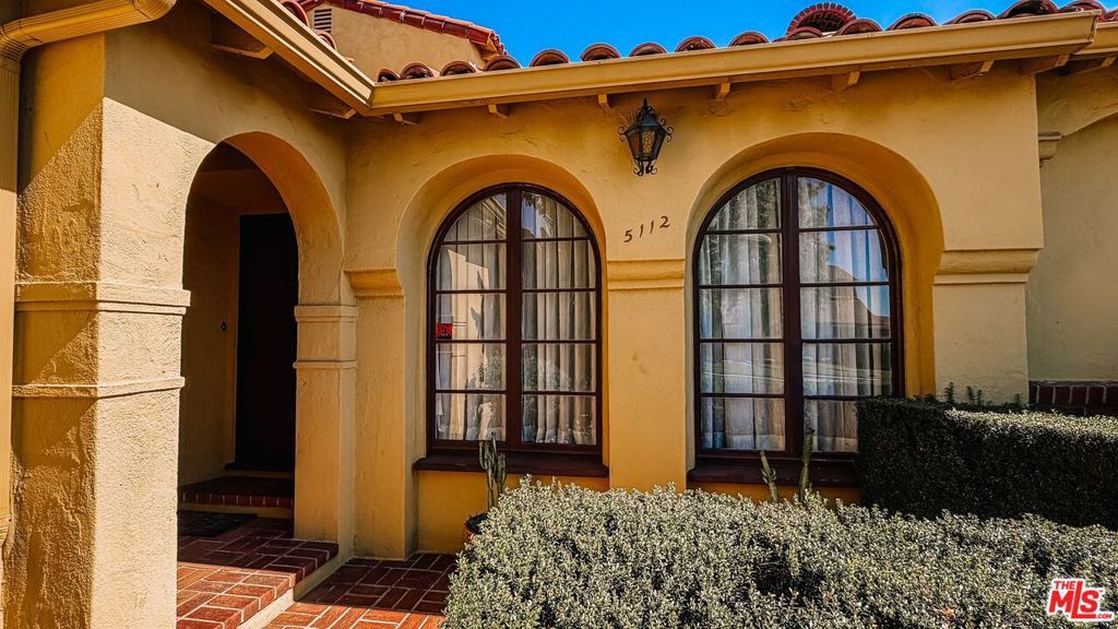 5112 Onaknoll Avenue, Los Angeles, CA 90043 — photo 2