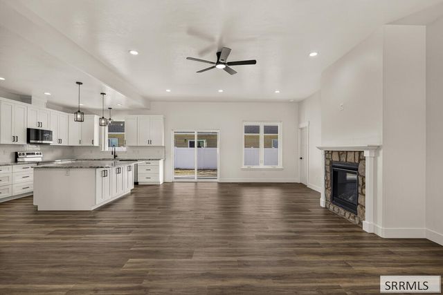 396 Camas Street, Sugar City, ID 83448