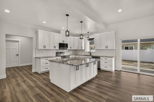 396 Camas Street, Sugar City, ID 83448