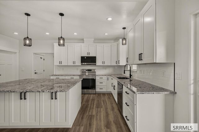 396 Camas Street, Sugar City, ID 83448