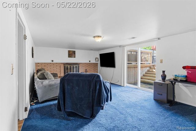 4821 Shelbyshire Drive, Utica, MI 48316
