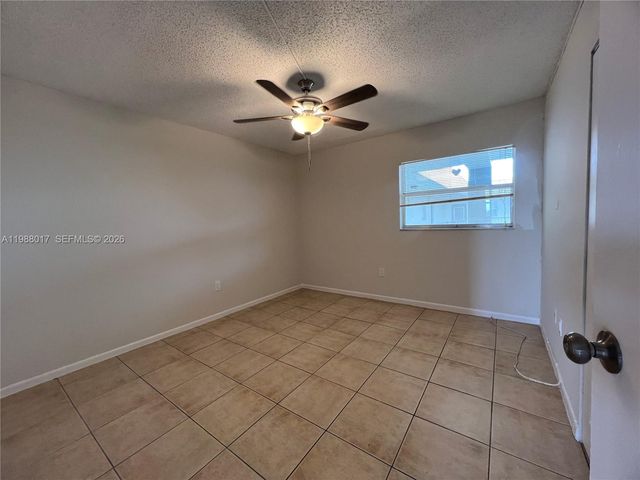 1800 SW 81st Ave 1415, North Lauderdale, FL 33068