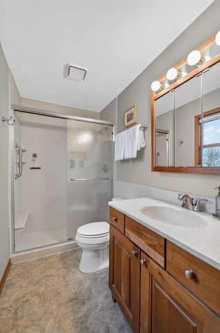 2925 Maple Run Drive, Madison, WI 53719