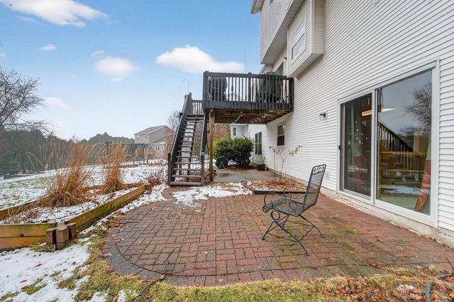 2925 Maple Run Drive, Madison, WI 53719