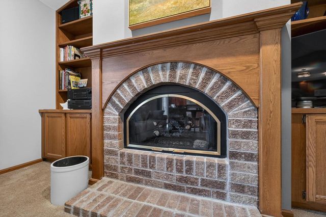 2925 Maple Run Drive, Madison, WI 53719