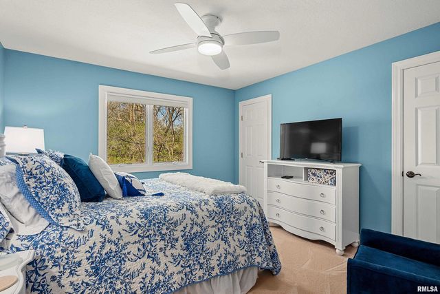 10415 N PHEASANT Lane, Peoria, IL 61615