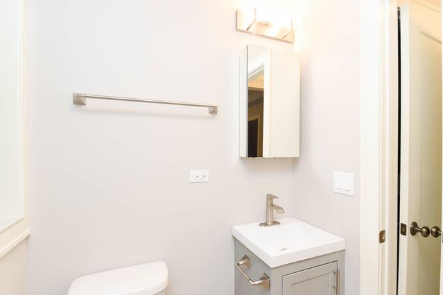 640 W WRIGHTWOOD Avenue 108, Chicago, IL 60614