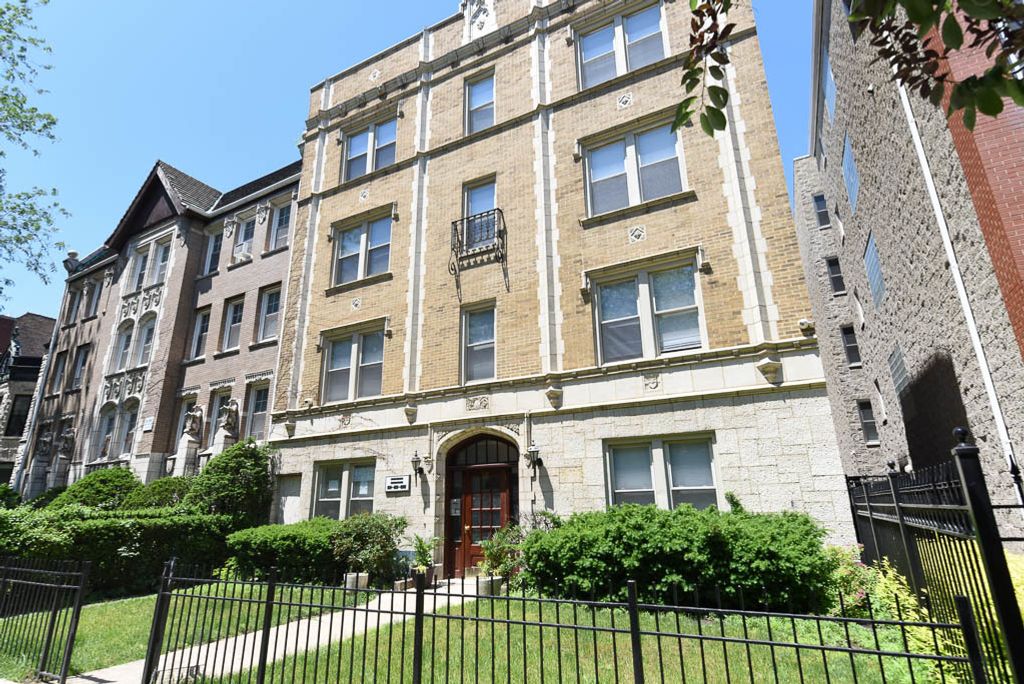640 W WRIGHTWOOD Avenue 108, Chicago, IL 60614
