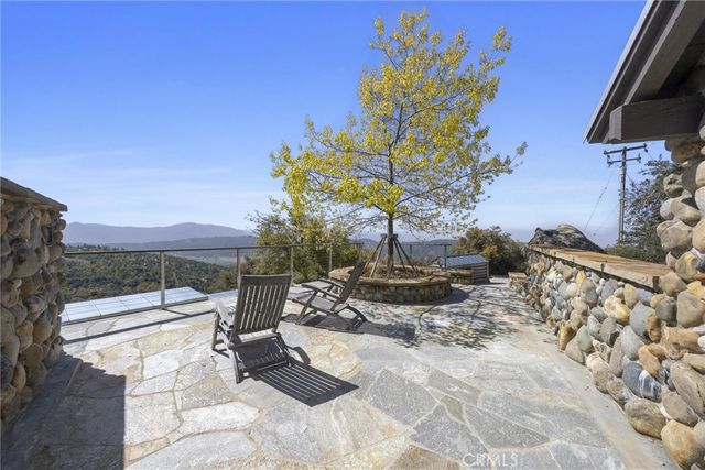 27241 Deertrail Drive, Tehachapi, CA 93561