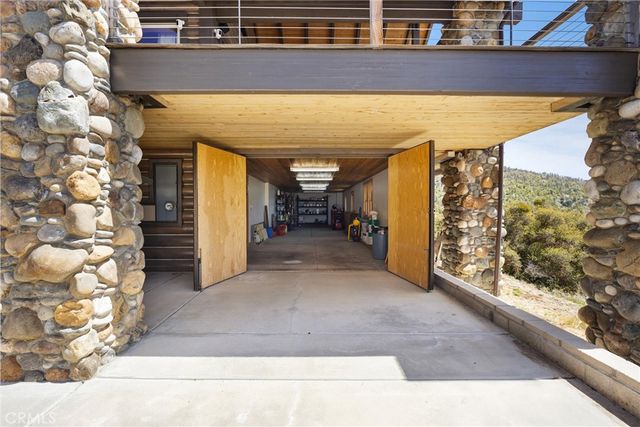 27241 Deertrail Drive, Tehachapi, CA 93561