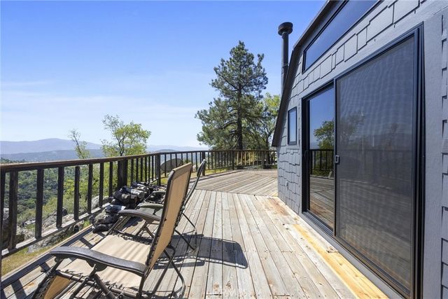 27241 Deertrail Drive, Tehachapi, CA 93561