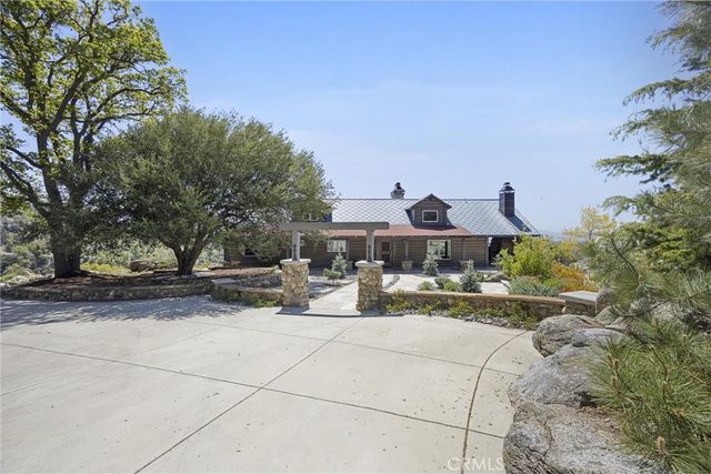 27241 Deertrail Drive, Tehachapi, CA 93561