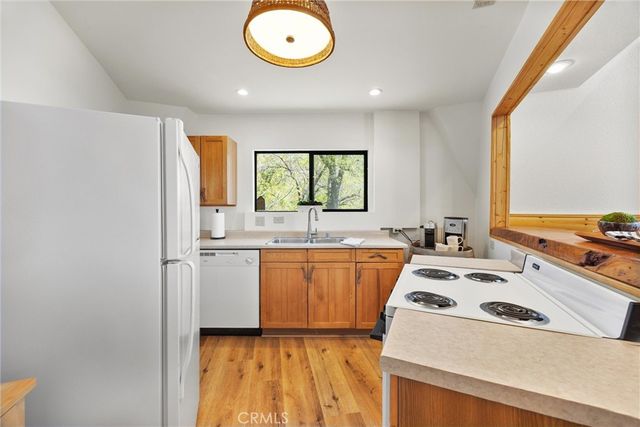 27241 Deertrail Drive, Tehachapi, CA 93561