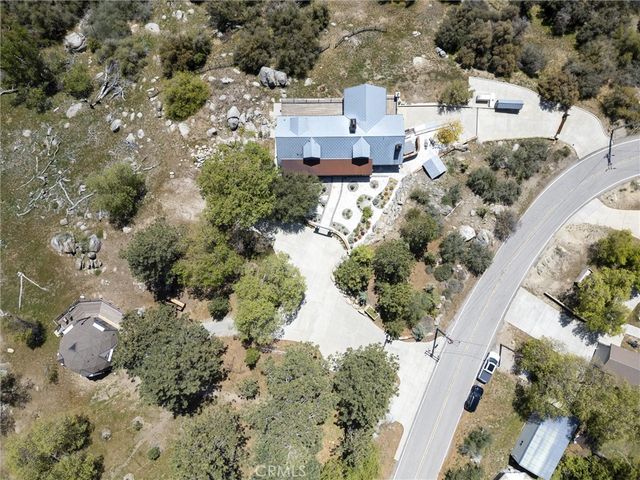 27241 Deertrail Drive, Tehachapi, CA 93561
