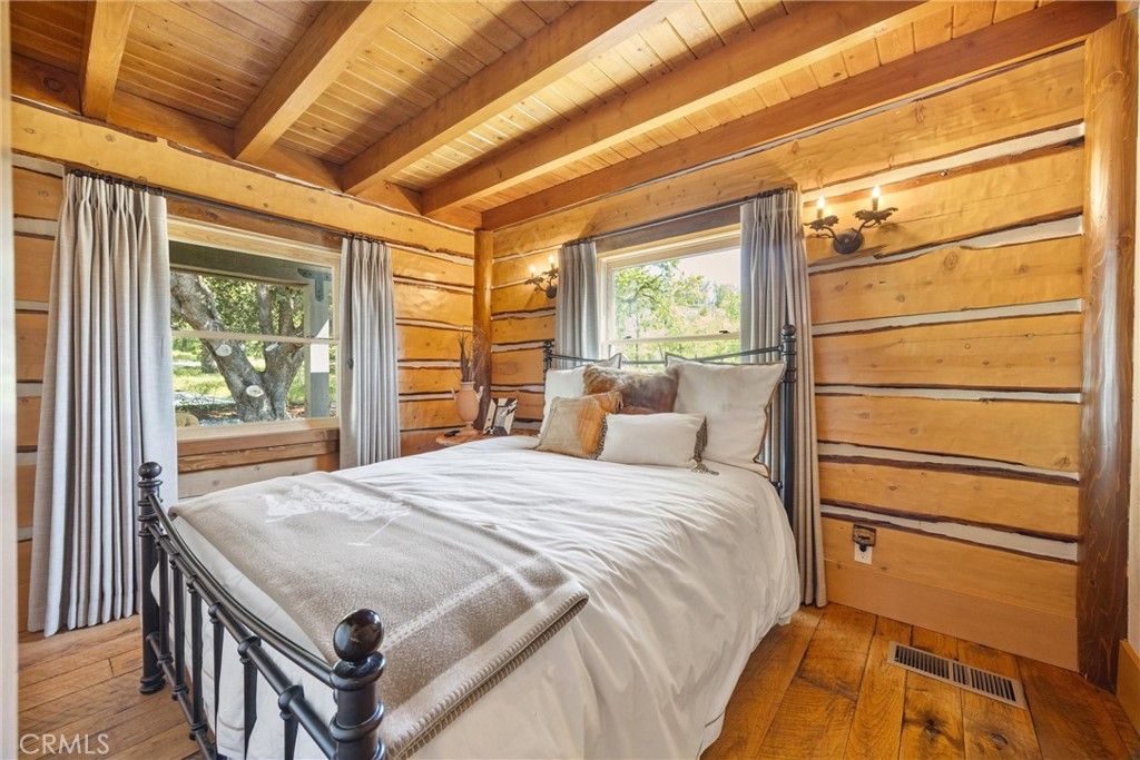 Image 31 of property listing at 27241 Deertrail Drive, Tehachapi, CA 93561