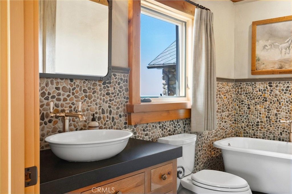 Image 35 of property listing at 27241 Deertrail Drive, Tehachapi, CA 93561