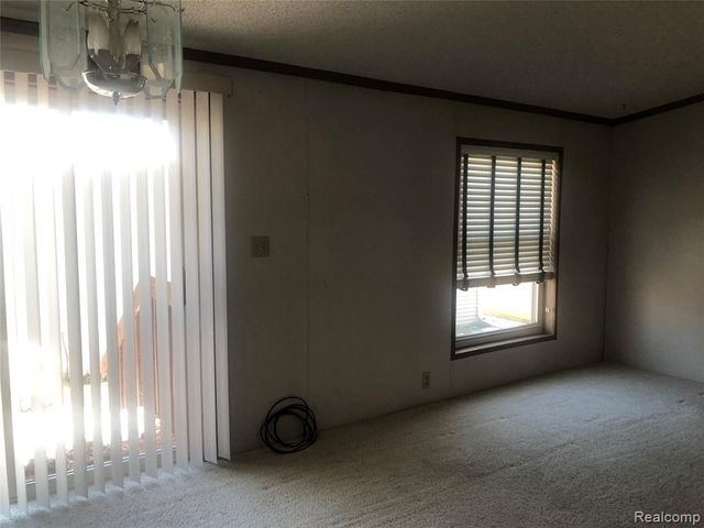 7336 Scotland Circle, Alma, MI 48801