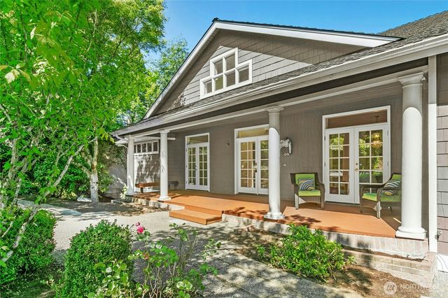 5592 159th Place SE, Bellevue, WA 98006