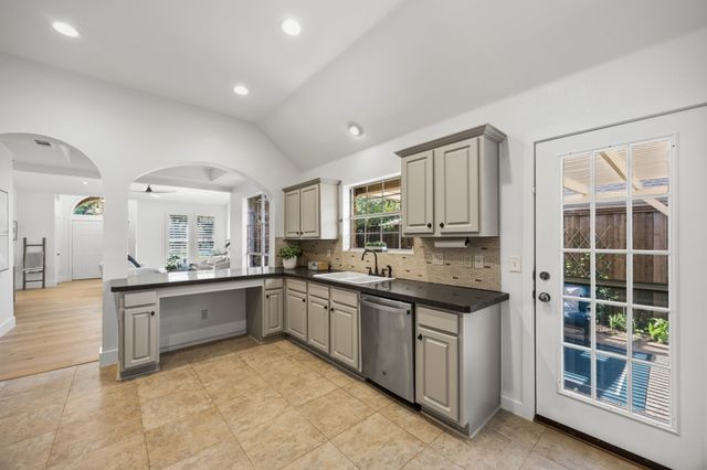 4037 Desert Mountain Drive, Plano, TX 75093