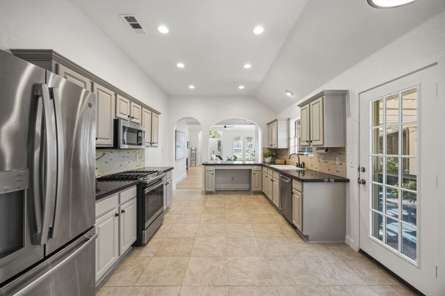 4037 Desert Mountain Drive, Plano, TX 75093