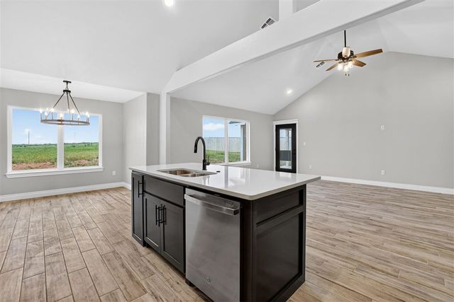 334 Weaver Way, Fletcher, OK 73541